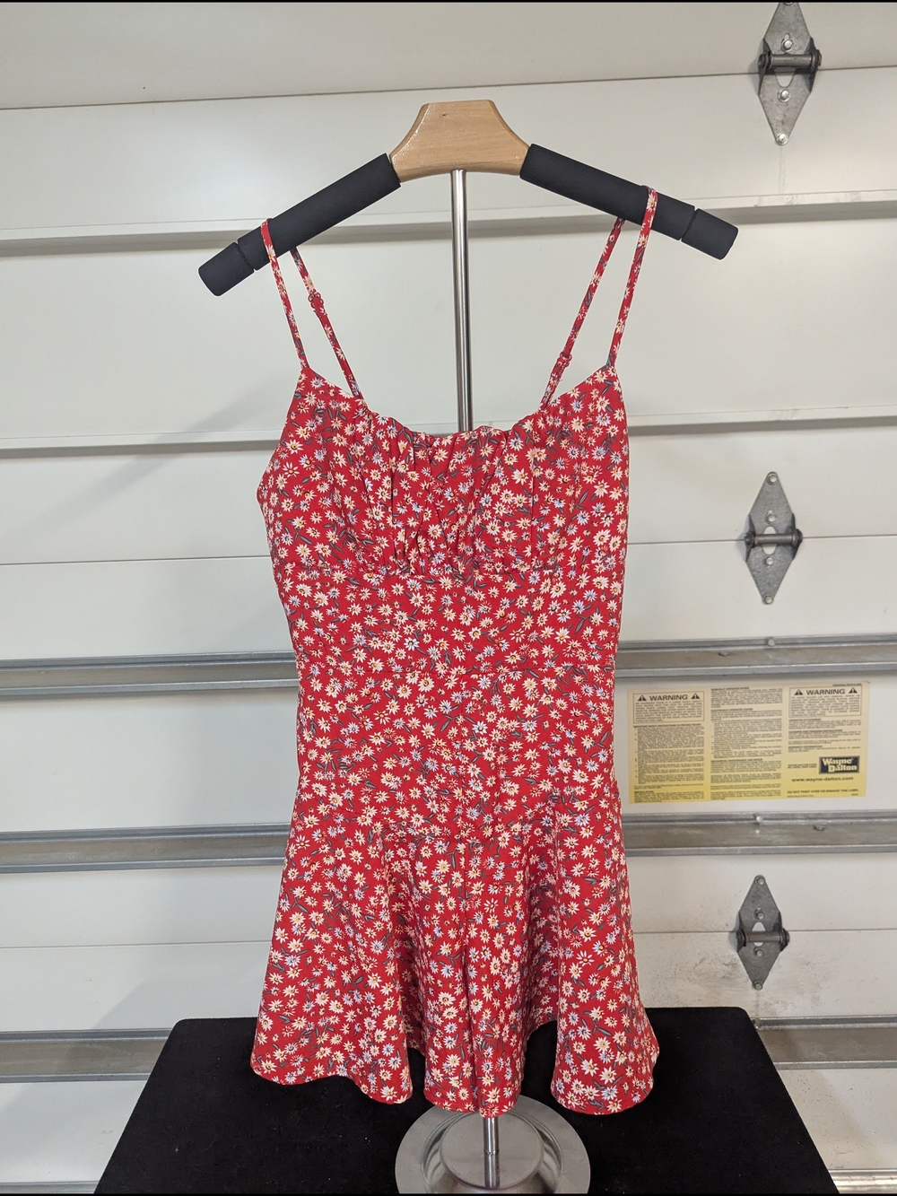 SHEIN Red Daisy Print Spaghetti Strap Dress